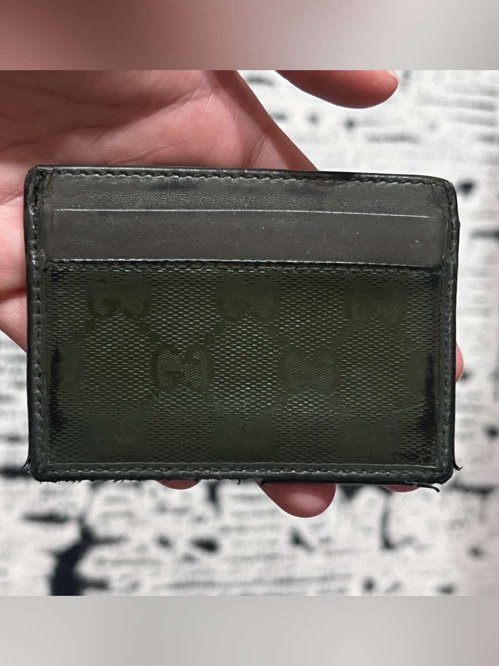 Gucci Essence Classic card case
